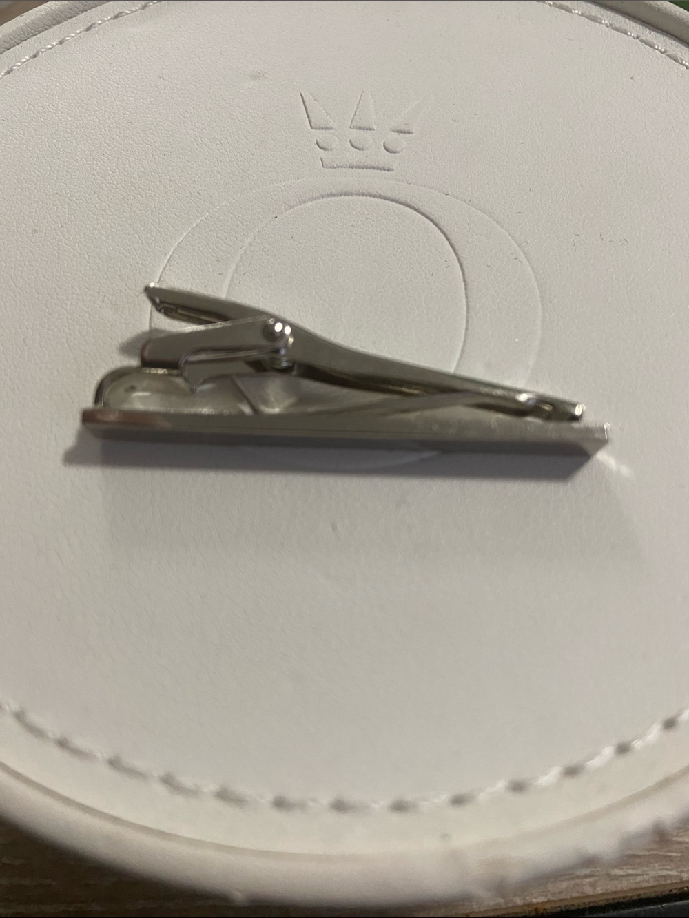 Silver-Toned Tie Clip - Picture 2 of 3
